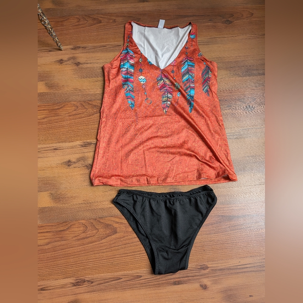 NWOT Chic Feather Print Women's Swimwear Set